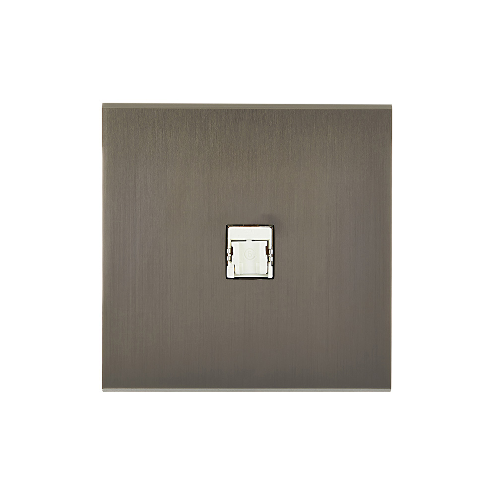 Confidence Nätverksuttag 80x80 - Gun metal