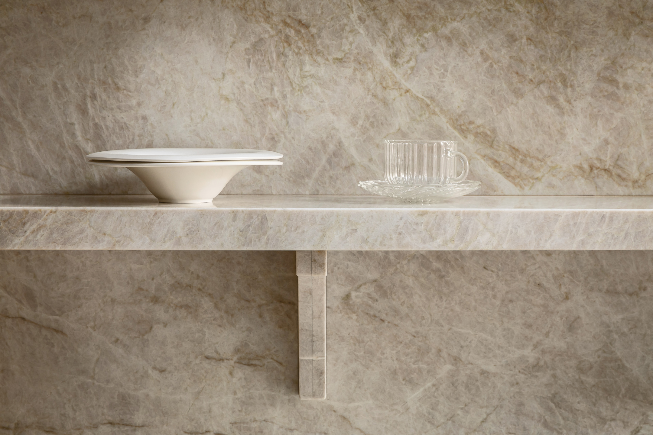 Monterad b&auml;nkskiva i k&ouml;k &mdash; Kitchens.se