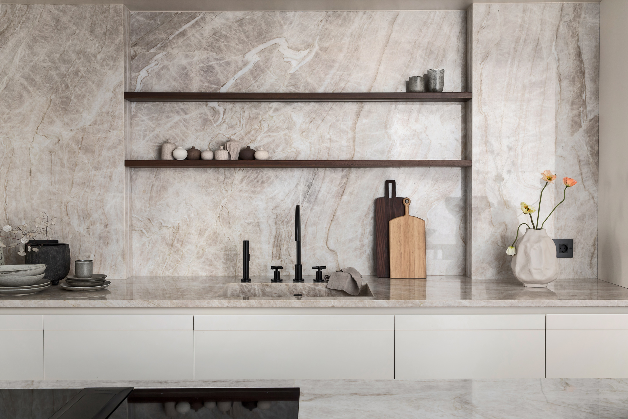 K&ouml;ksmilj&ouml; med vitvaror &mdash; Kitchens.se