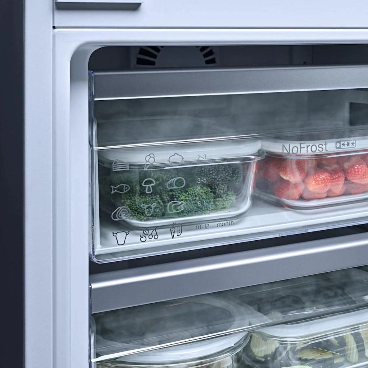 Miele Integrerat kyl/frysskåp KDN 7724 E