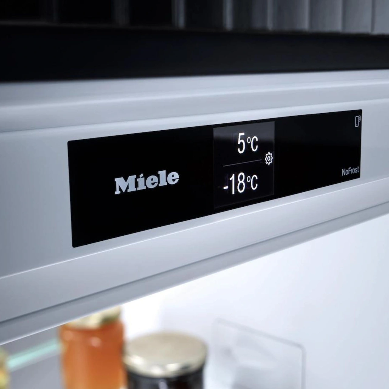 Miele Integrerat kyl/frysskåp KF 7772 B