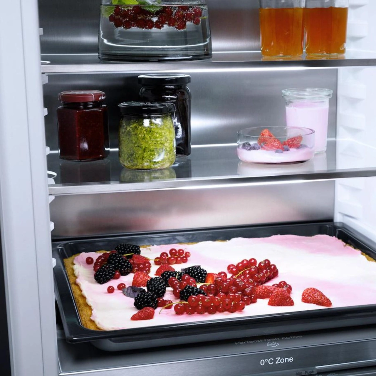 Miele Integrerat kyl/frysskåp KFN 7734 E