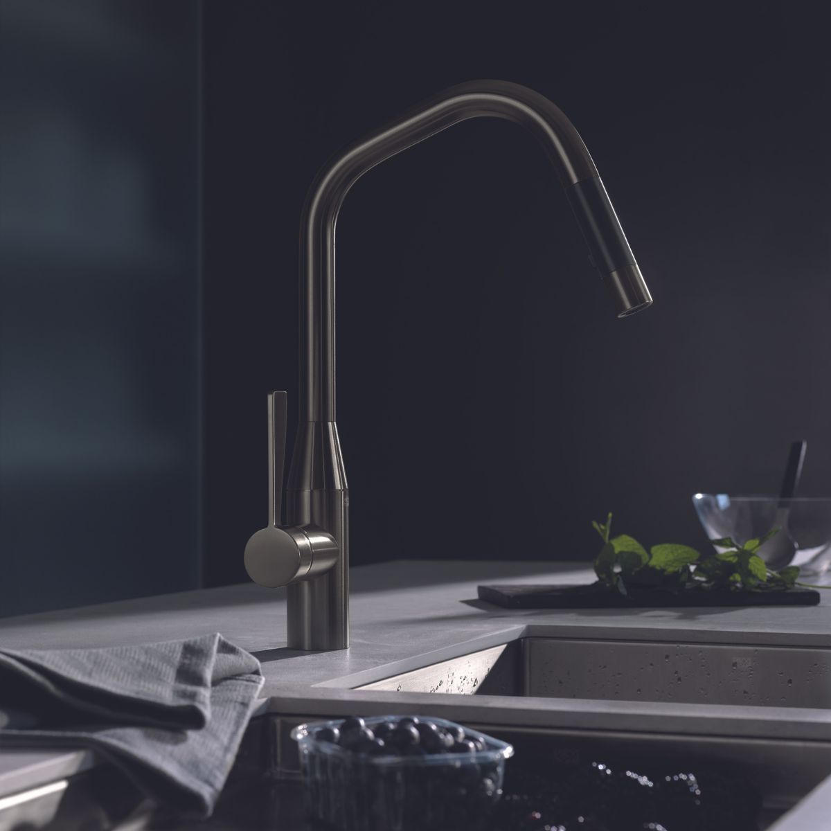 Sync kantig Köksblandare m. dusch Mattsvart