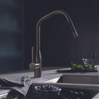 Sync kantig Köksblandare m. dusch Mattsvart