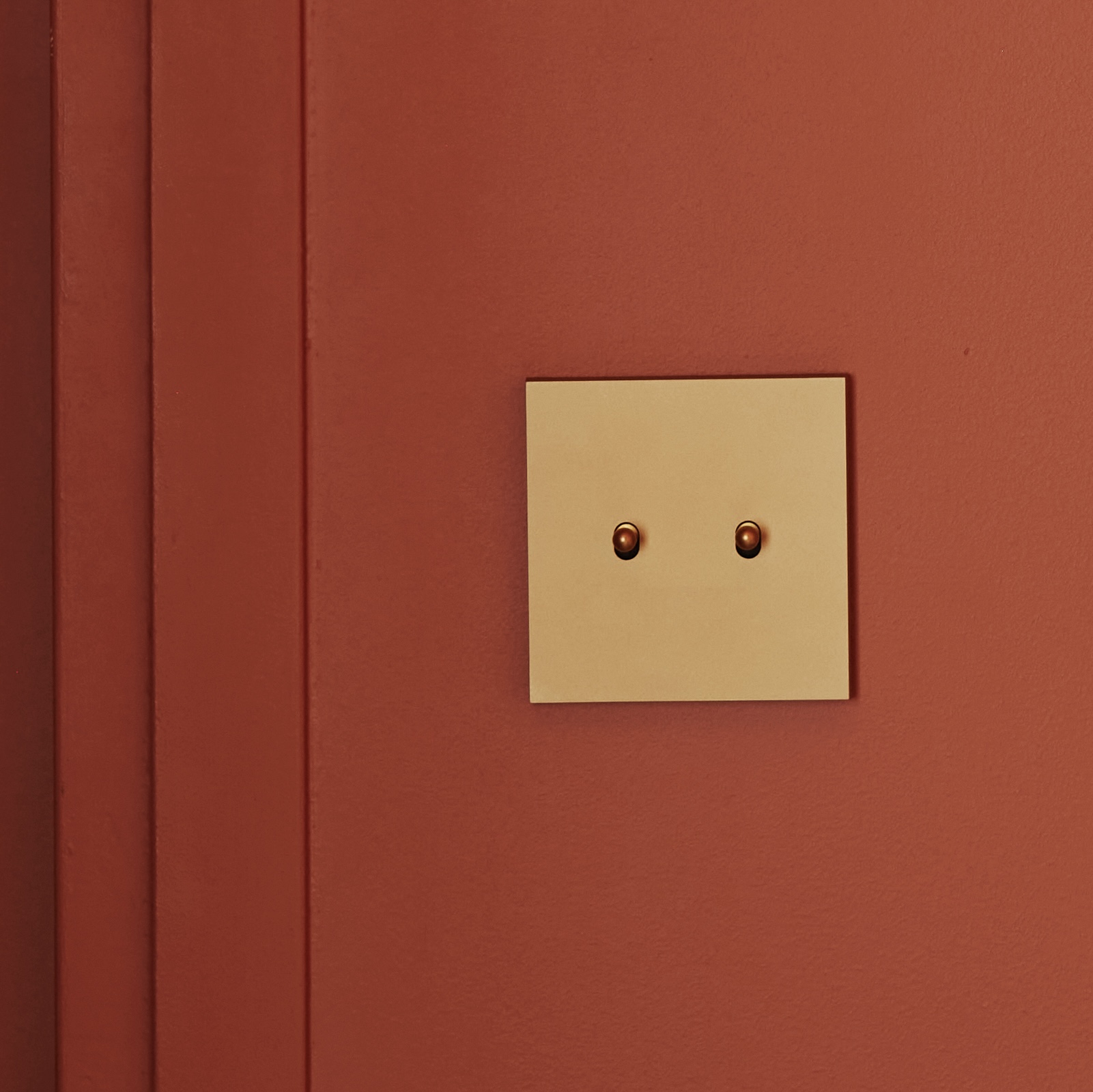 Desir Satin Strömbrytare dubbel - Guld