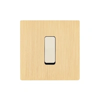 M Strömbrytare 80x80 - Brushed brass