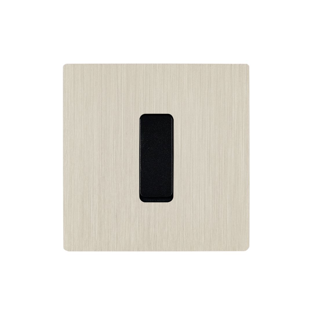 M Strömbrytare 80x80 - Brushed nickel