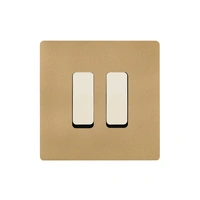 M Strömbrytare dubbel 80x80 - Sanded brass