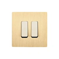 M Strömbrytare dubbel 80x80 - Brushed brass