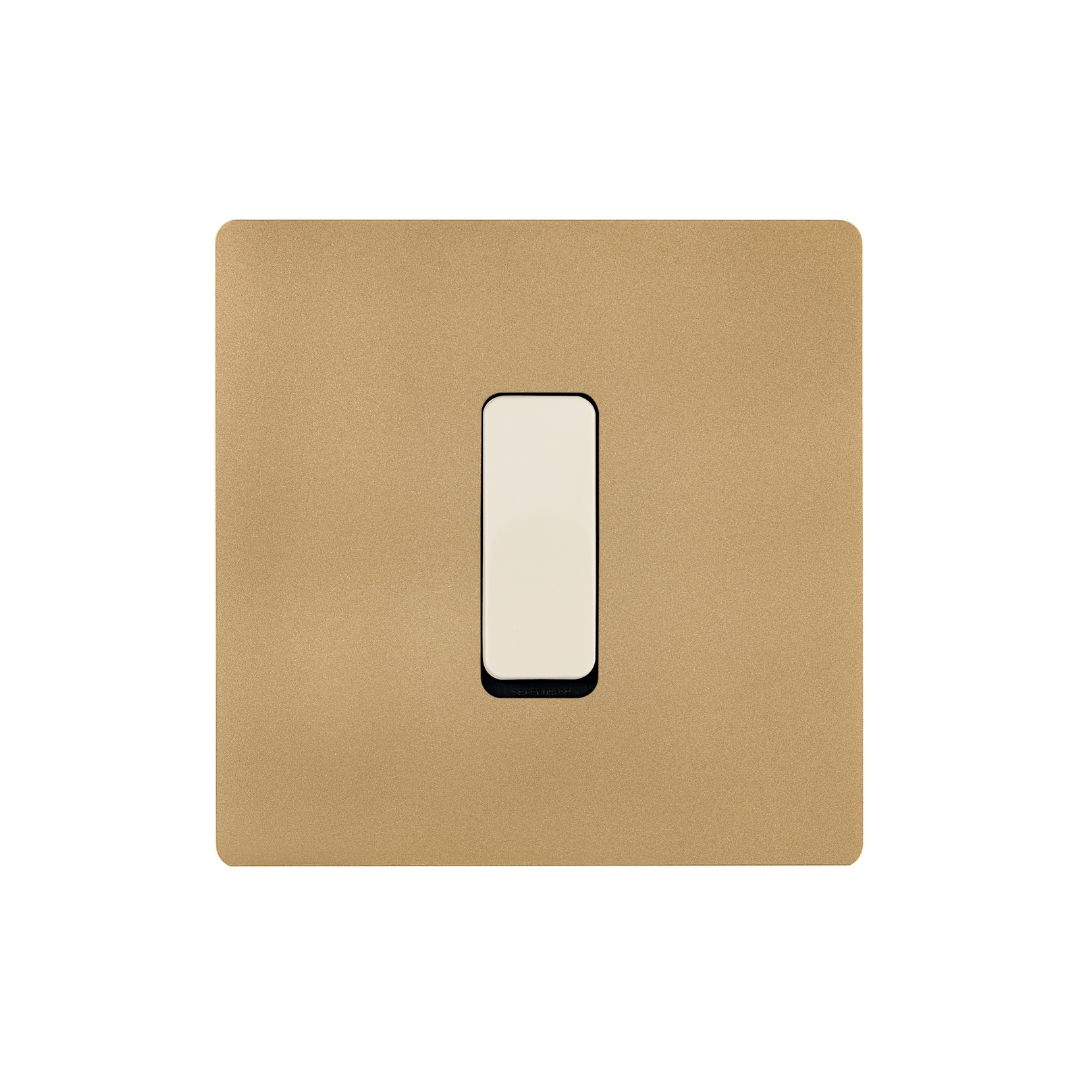 M Strömbrytare 80x80 - Sanded brass