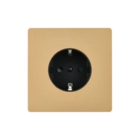 M Vägguttag singel 80x80 - Sanded brass