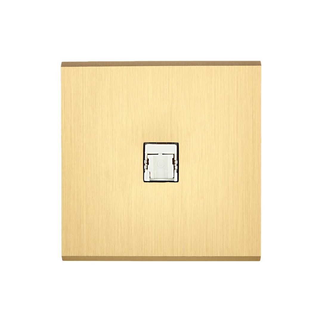 Confidence Nätverksuttag 80x80 - Brushed Brass