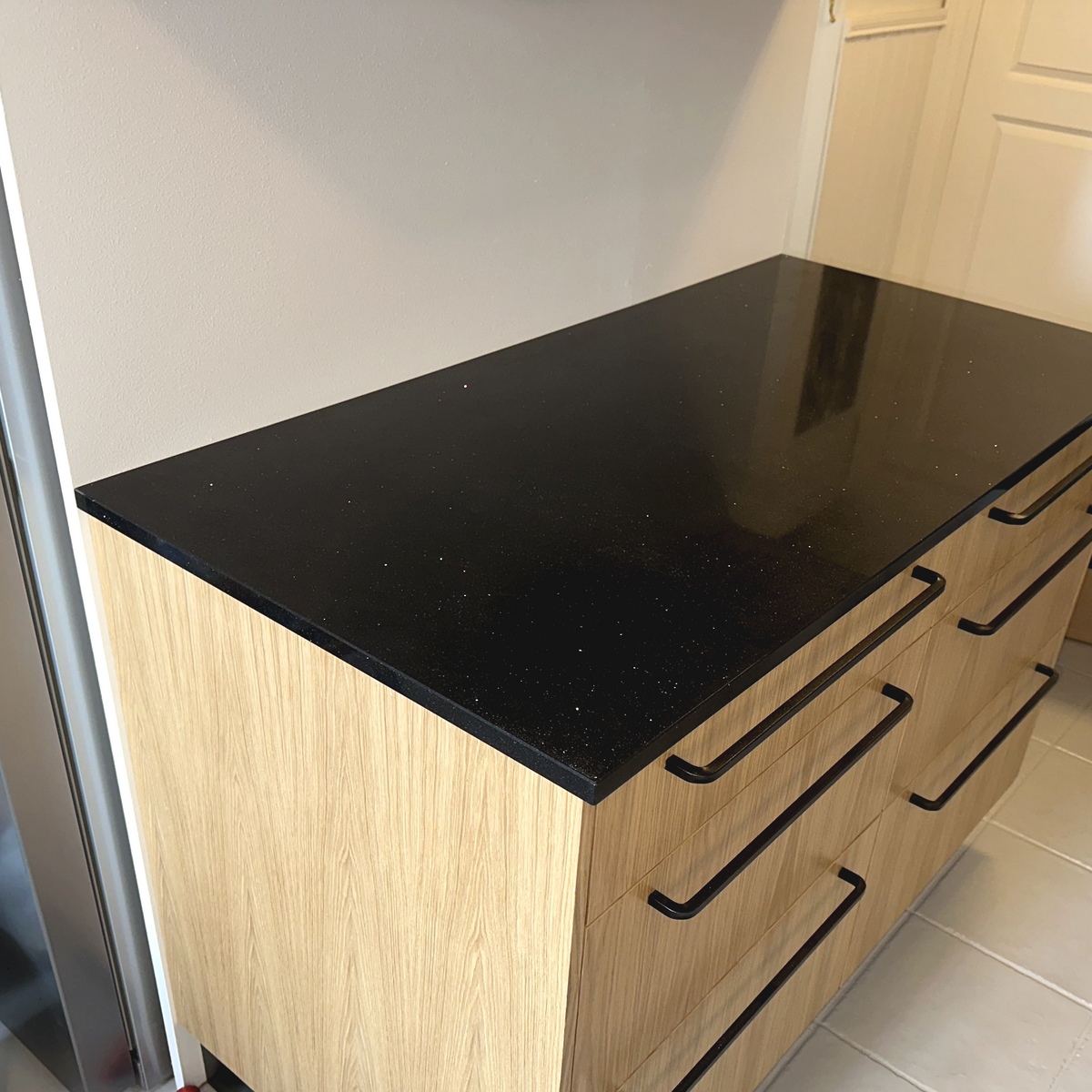 Brilliant Black 20mm