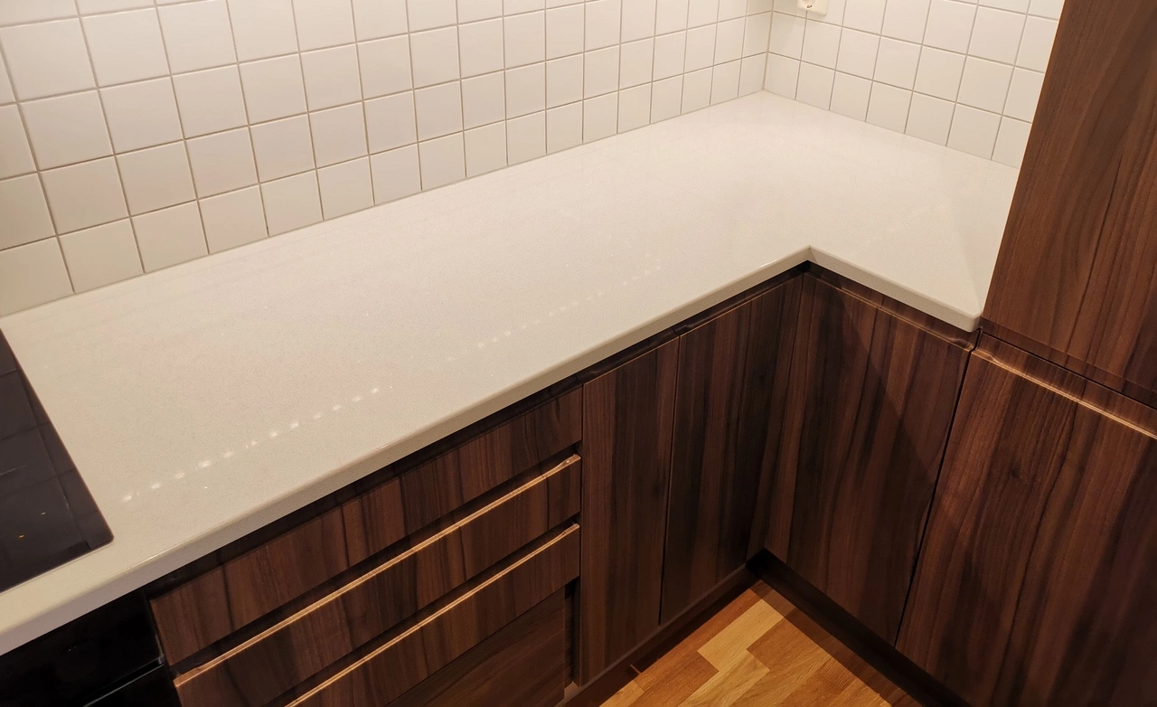 Brilliant White 20mm