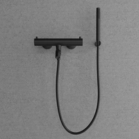 Badkarsblandare med handdusch Pleasure 4 Black