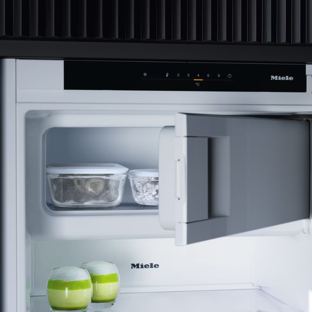 Miele Kylskåp för inbyggnad K 7126 E