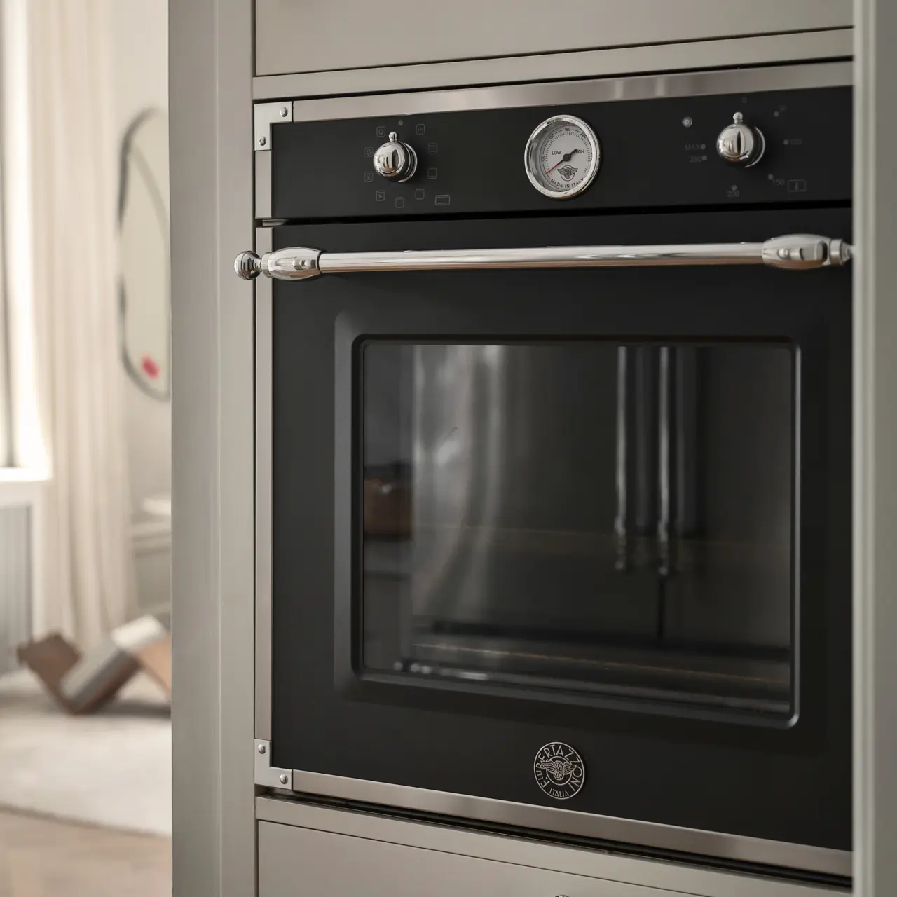 Bertazzoni Heritage Inbyggnadsugn 60cm, mattsvart