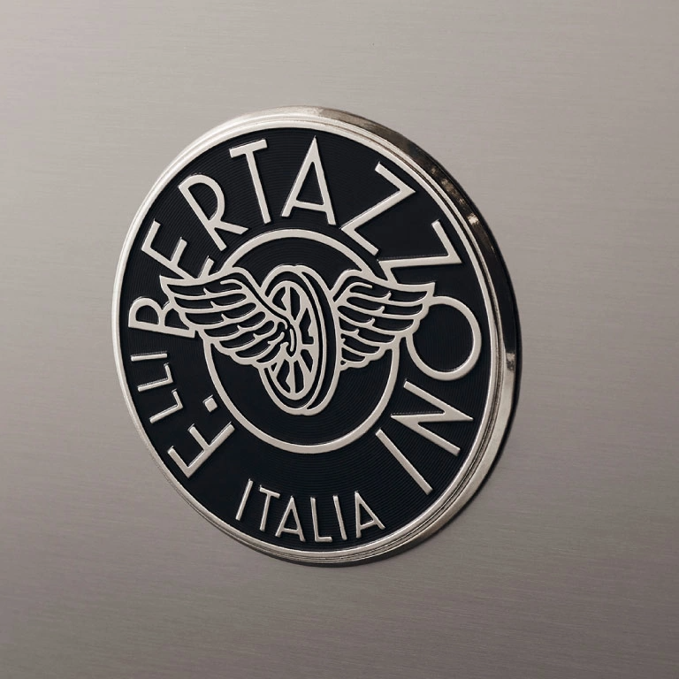 Bertazzoni Professional Induktionsspis, 60 cm, 4 zoner, 1 ugn, blanksvart