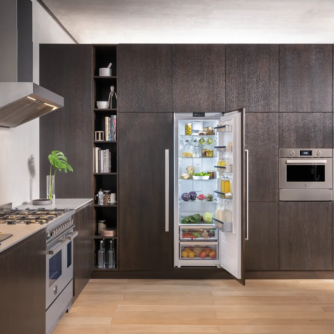 Bertazzoni Integrerad kylskåp 177x54cm, door-on-door