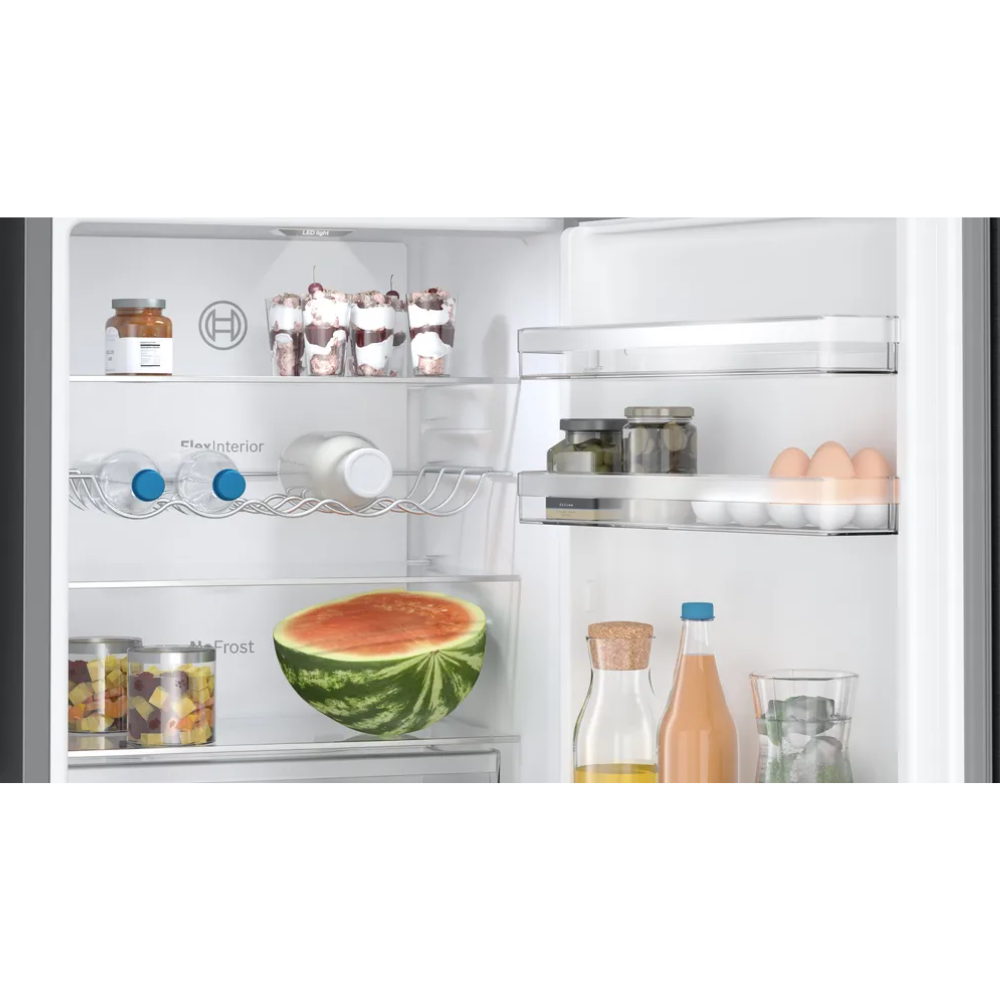 Bosch kyl-frys KGN36VXCT Serie 4, svart modell med VitaFresh & LED-belysning