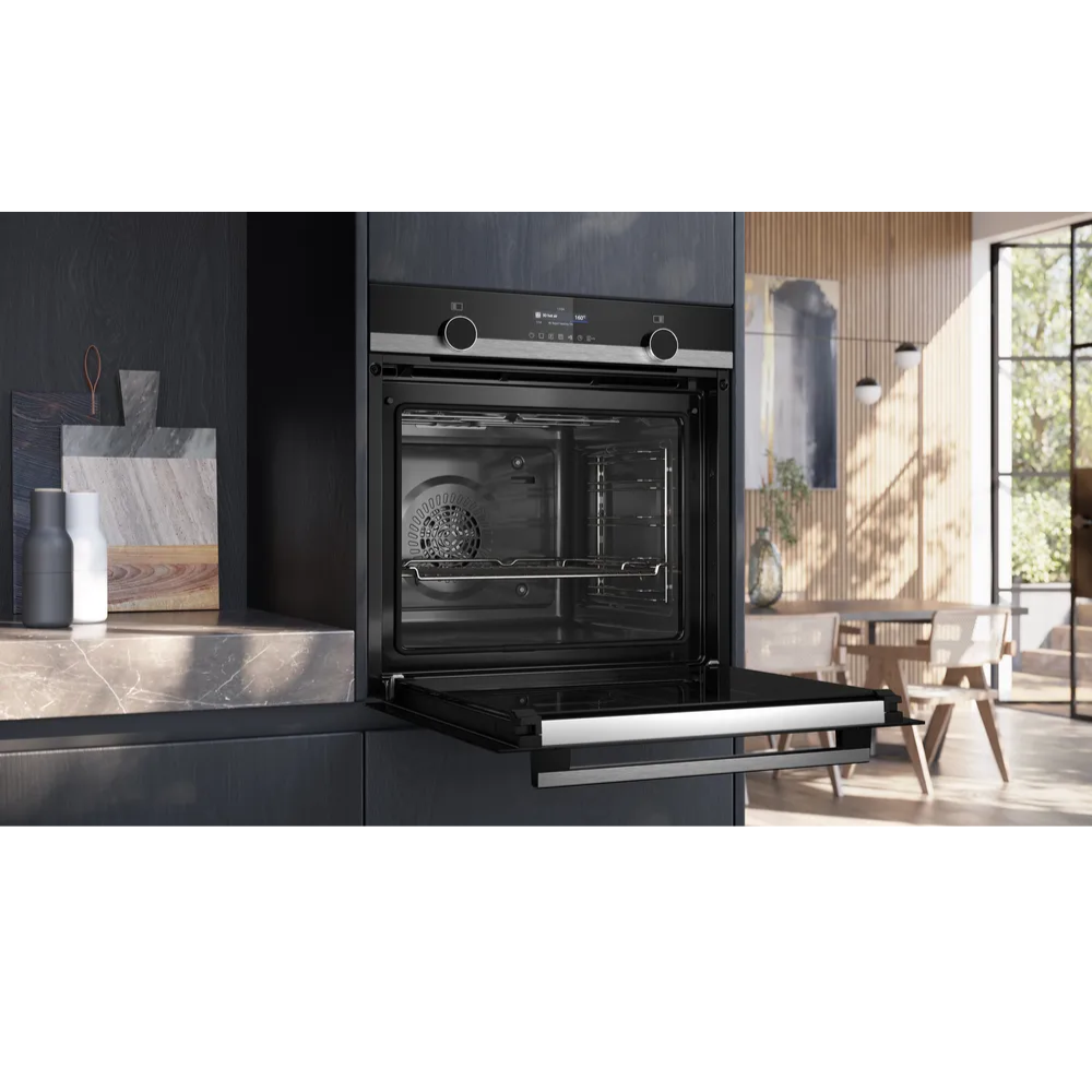 Siemens inbyggnadsugn HB579GBR3 iQ500, elegant svart med snabb uppvärmning
