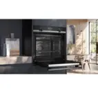 Siemens inbyggnadsugn HB579GBR3 iQ500, elegant svart med snabb uppvärmning