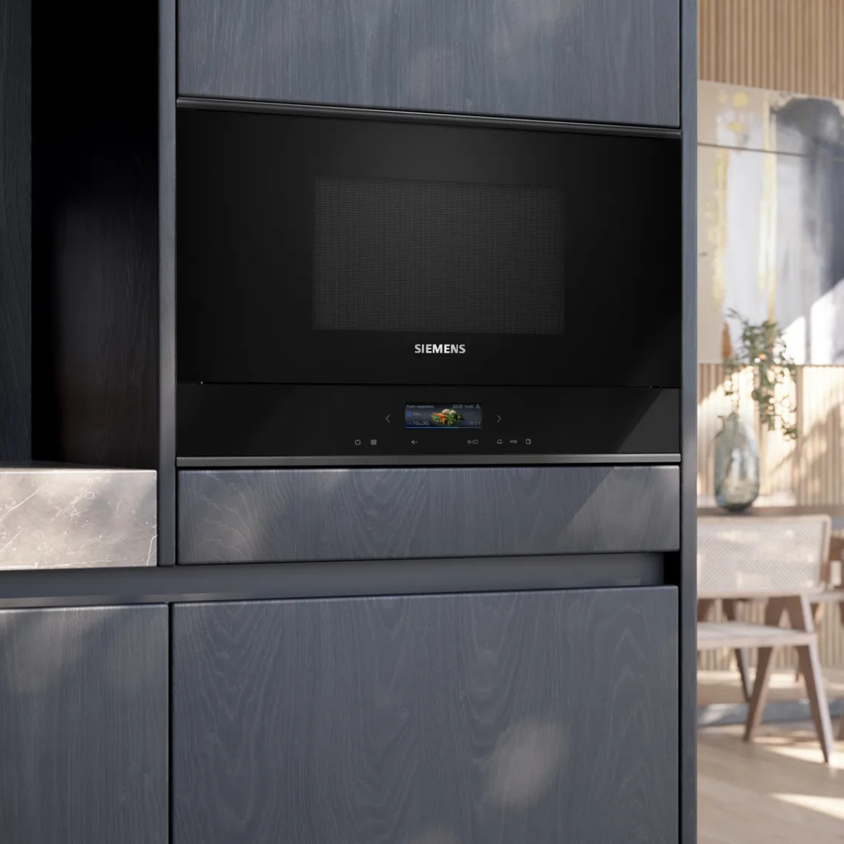 Siemens iQ700 BF722R1B1 60 cm Inbyggnadsmikrovågsugn, 900 W, AutoPilot 7