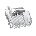 Bosch smal diskmaskin SPU4HMS10E Serie 4, helintegrerad med toppkorg & energisnå