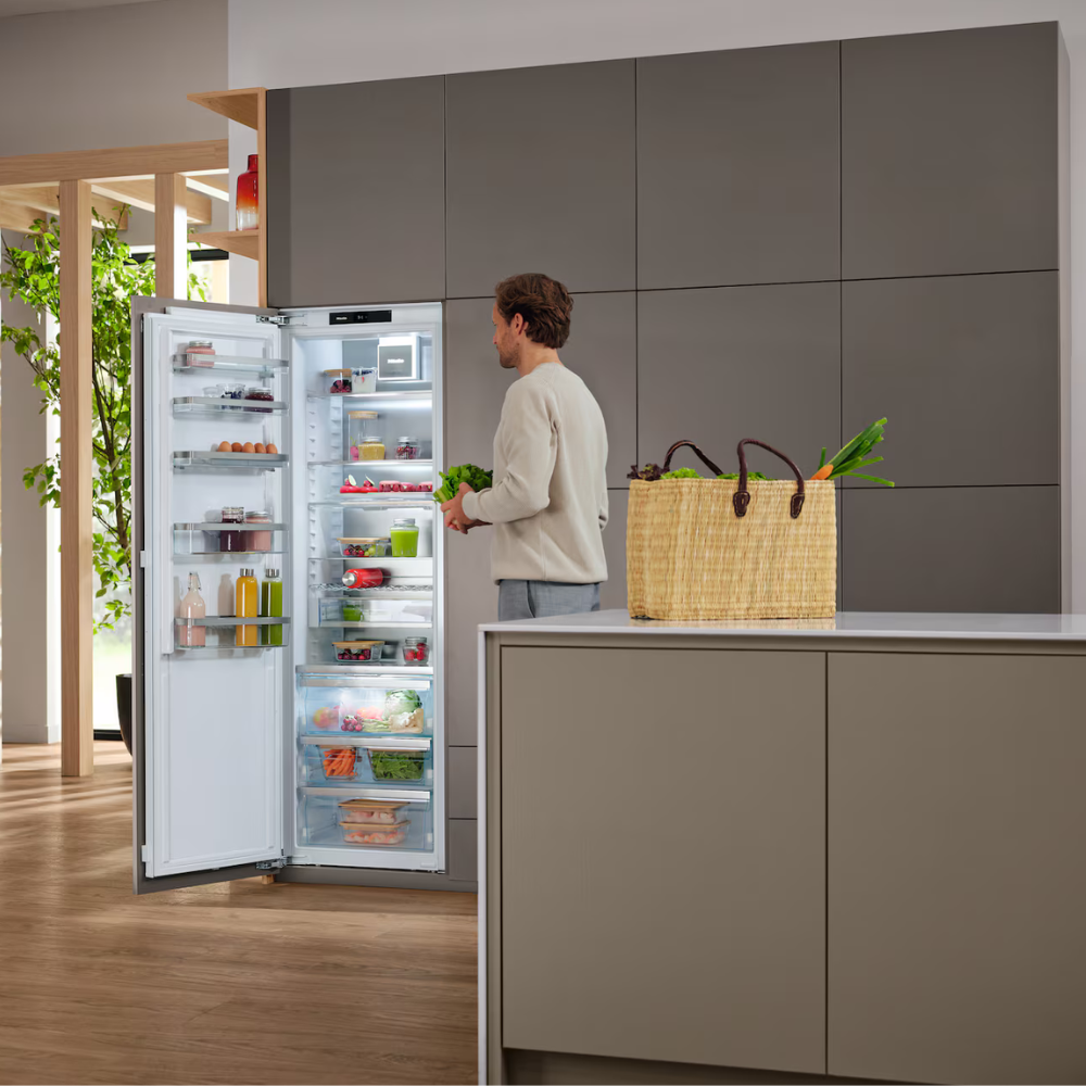 Miele Kylskåp för inbyggnad K 7797 C L