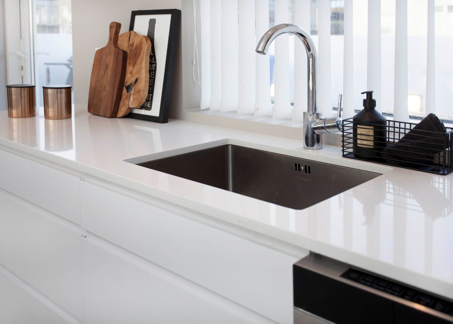 Crystal Quartz White