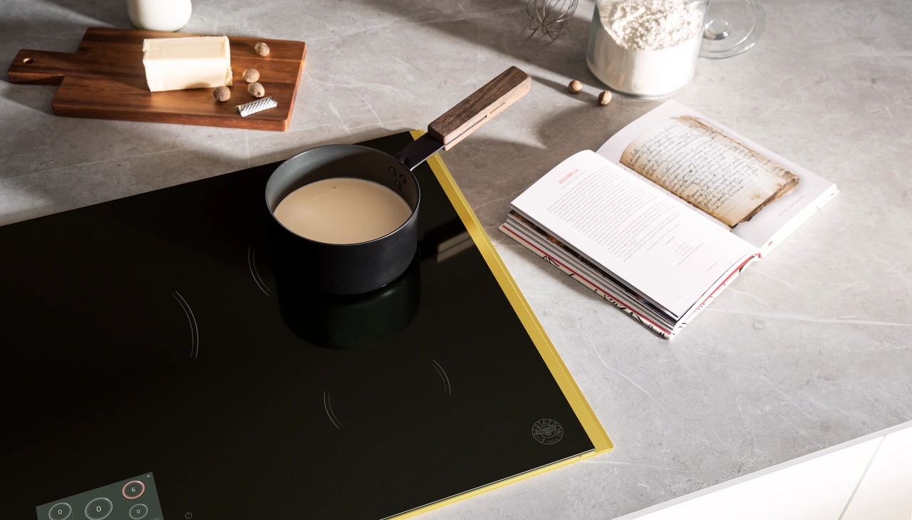 Bertazzoni Super-Premium Induktionshäll, 90 cm, TFT display, 5 zoner (1 Flex) +