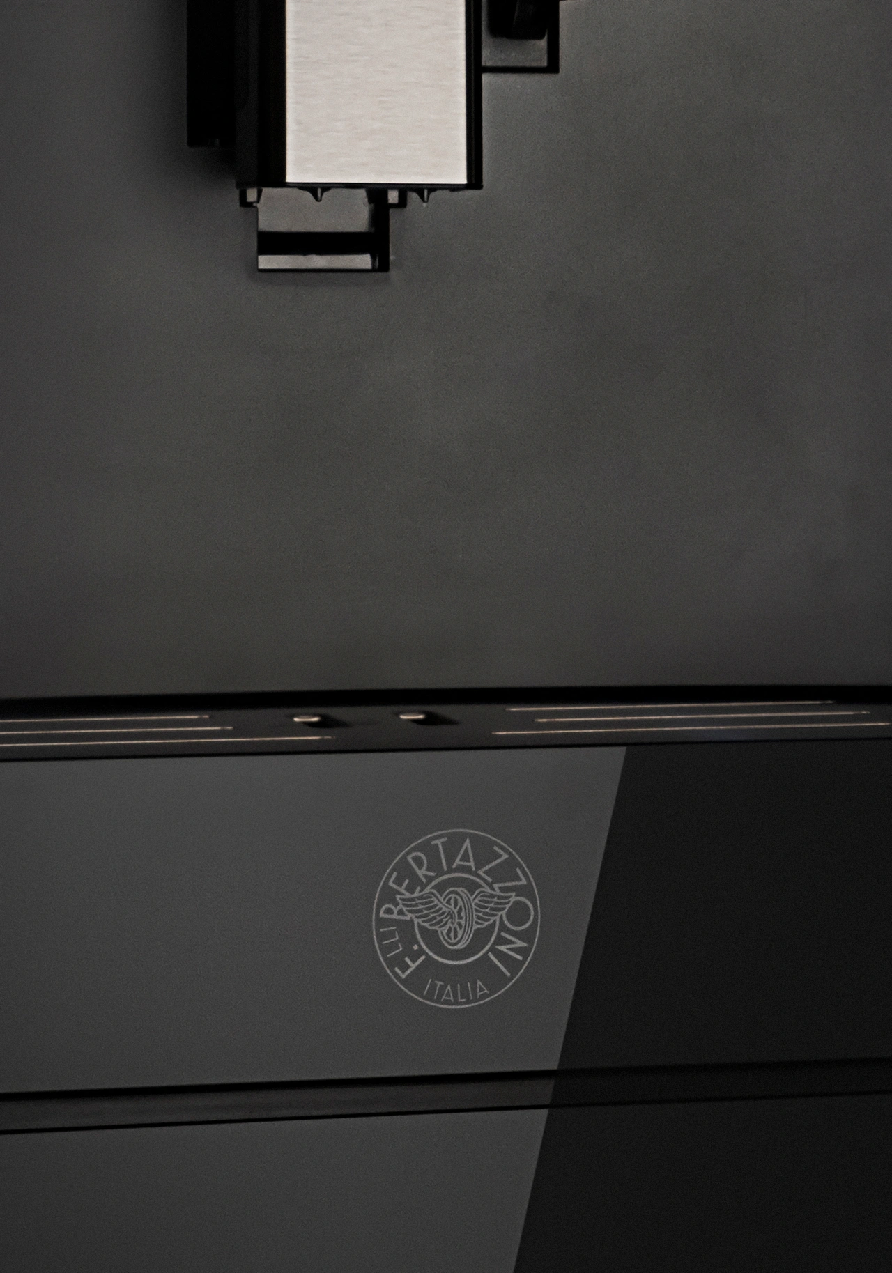 Bertazzoni Integrerad kaffemaskin, svart glas, Modern-series