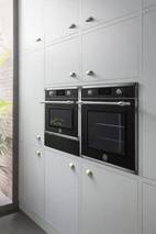 Bertazzoni Ångugn med pyrolys samt TFT-skärm, mattsvart/krom, Heritage-series
