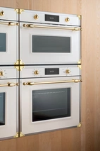 Bertazzoni Ångugn med pyrolys samt TFT-skärm, Avorio/guld, Heritage-series