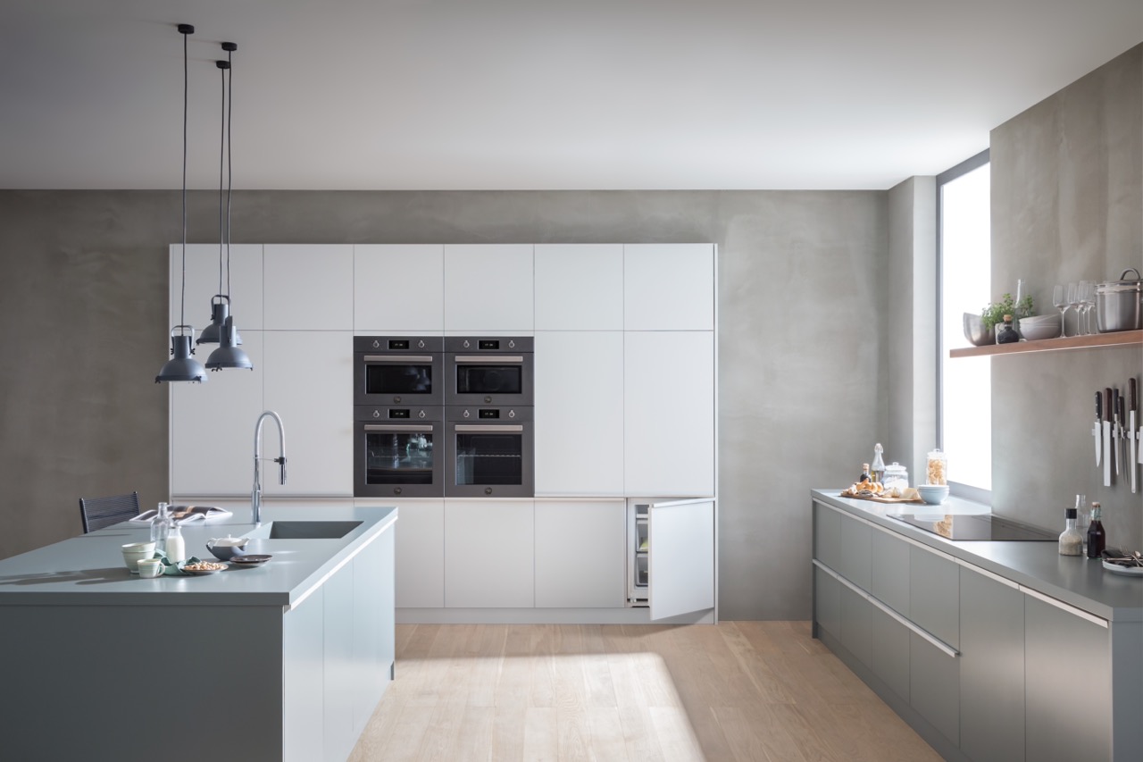 Bertazzoni Ugn med pyrolys TFT, carbonio, Professional-series