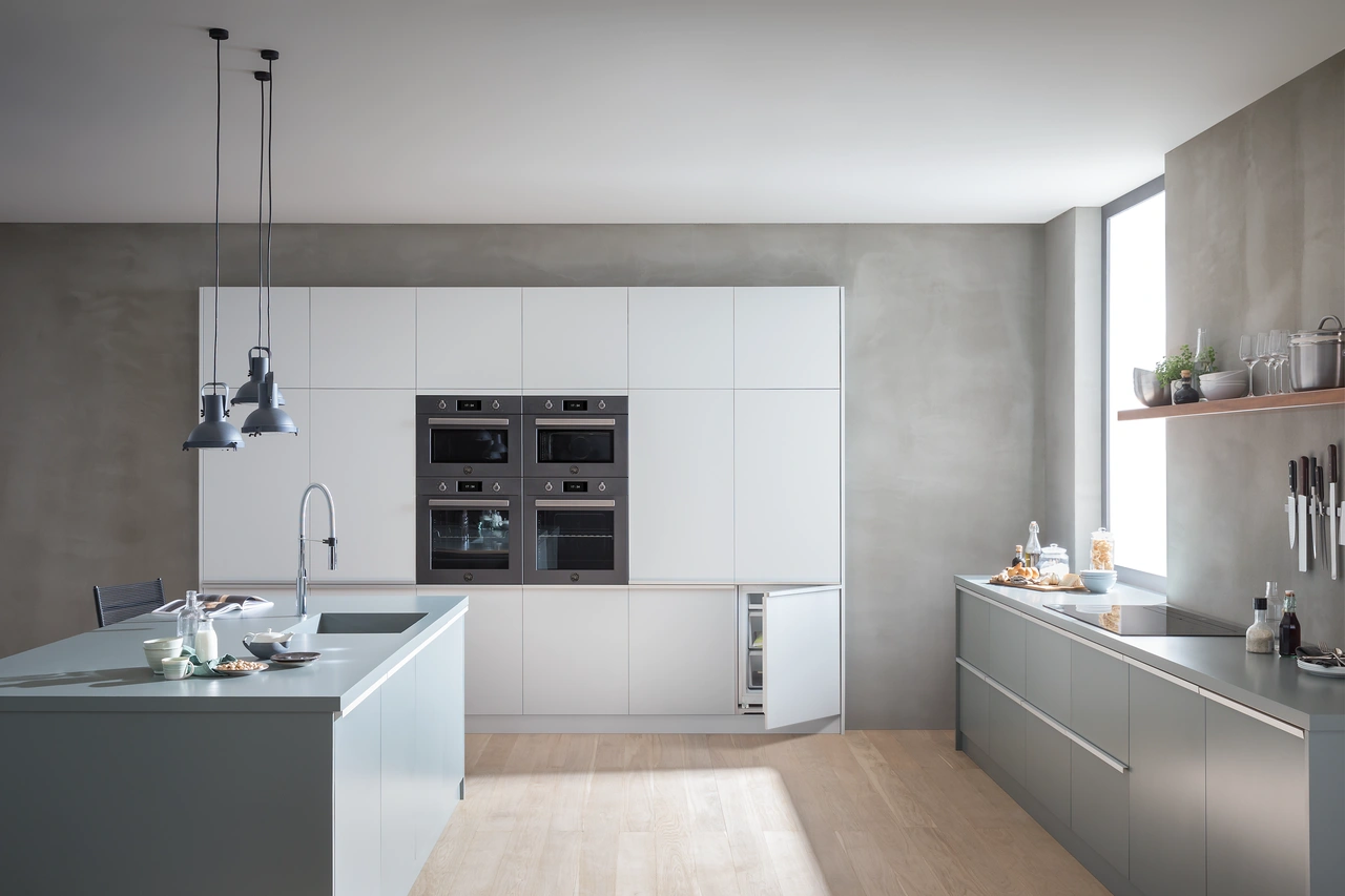 Bertazzoni Kombiugn med mikro, TFT, carbonio, Professional-serien