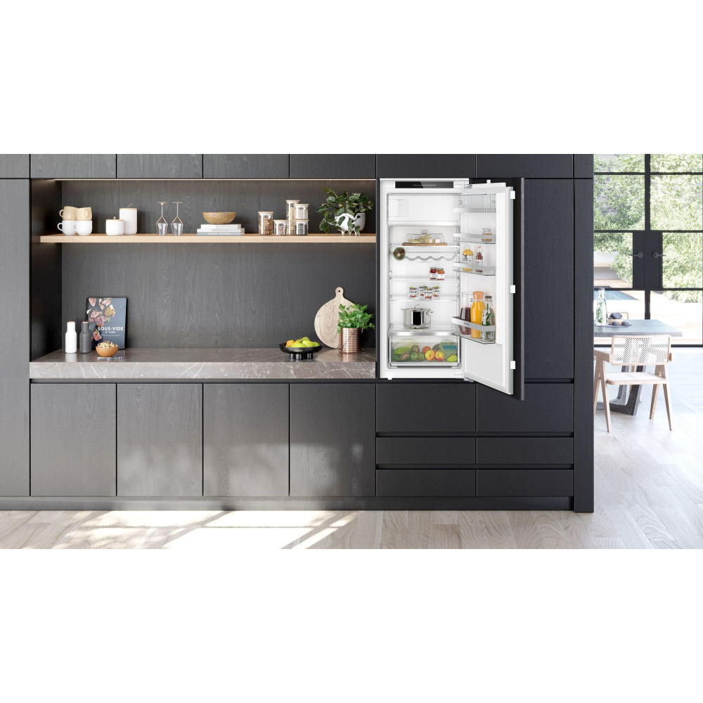 Siemens iQ500 helintegrerad kyl med frysfack KI42LADD1
