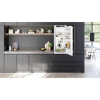 Siemens iQ500 helintegrerad kyl med frysfack KI42LADD1