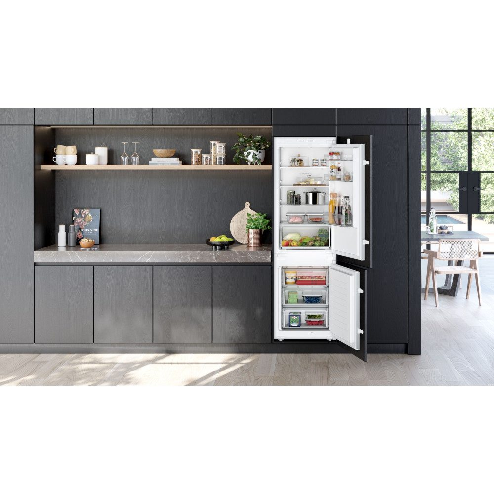 Siemens iQ100 integrerad kyl/frys KI86NNSE0