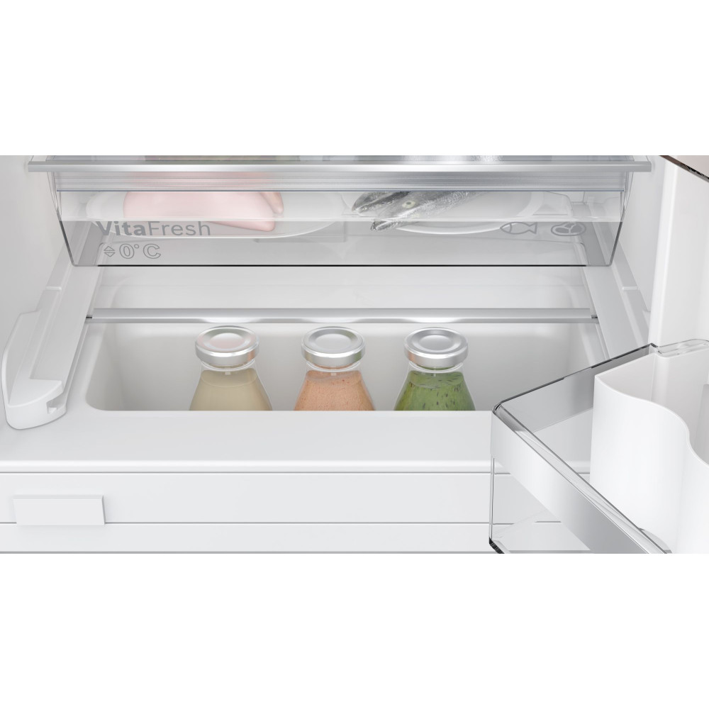 Bosch Serie 6 integrerad kylskåp KUR21ADE0