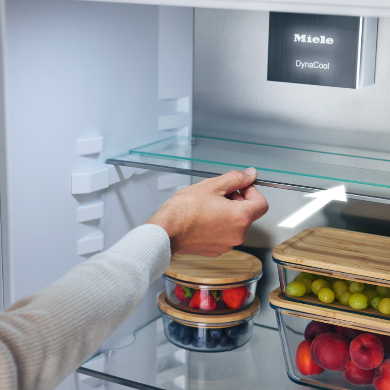 Miele Integrerat kyl/frysskåp KFN7795C