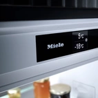 Miele Integrerat kyl/frysskåp KFN7795C